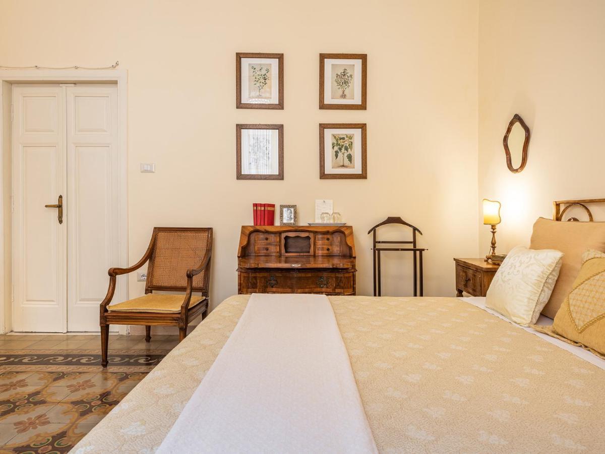 Bed and Breakfast Palazzo Santa Caterina Доргали Экстерьер фото